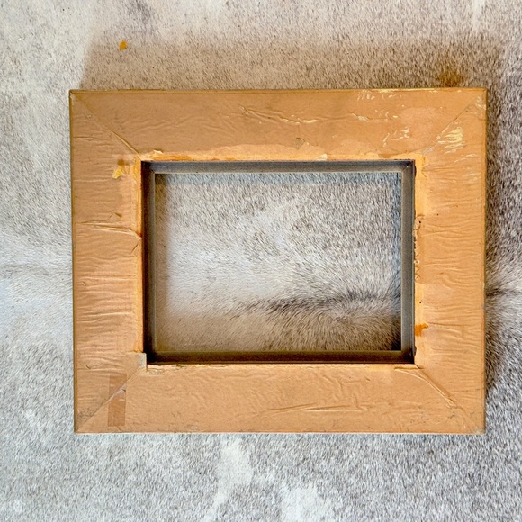 VINTAGE Wooden Shabby Chic Gold Empty Frame 10”x12” Opening 6”x8” Chunky Wood - Picture 7 of 15